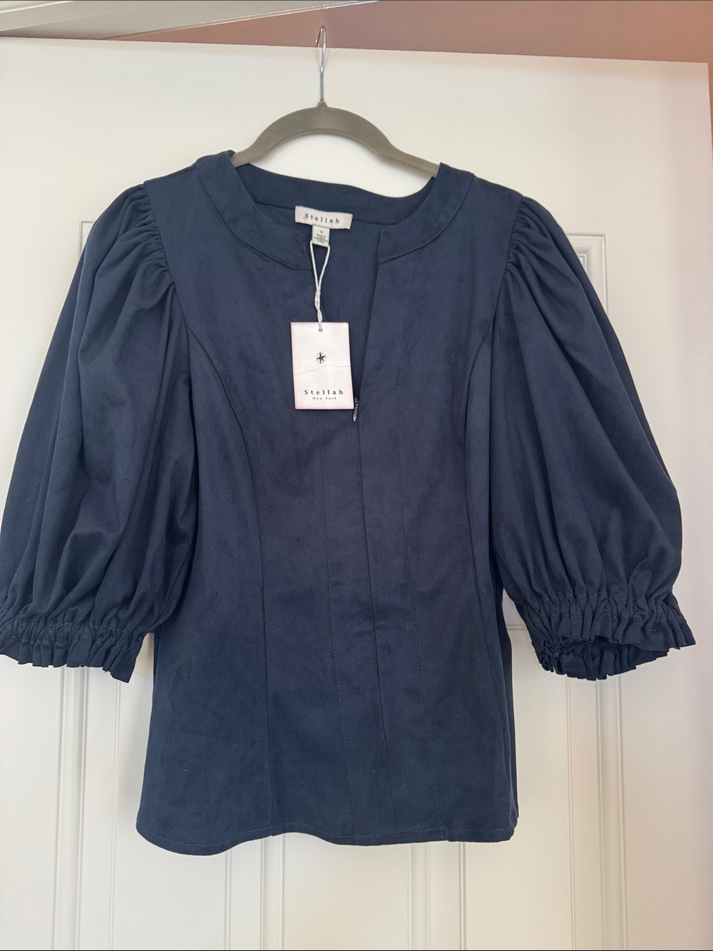 Stellah Navy Puff-Sleeve Blouse